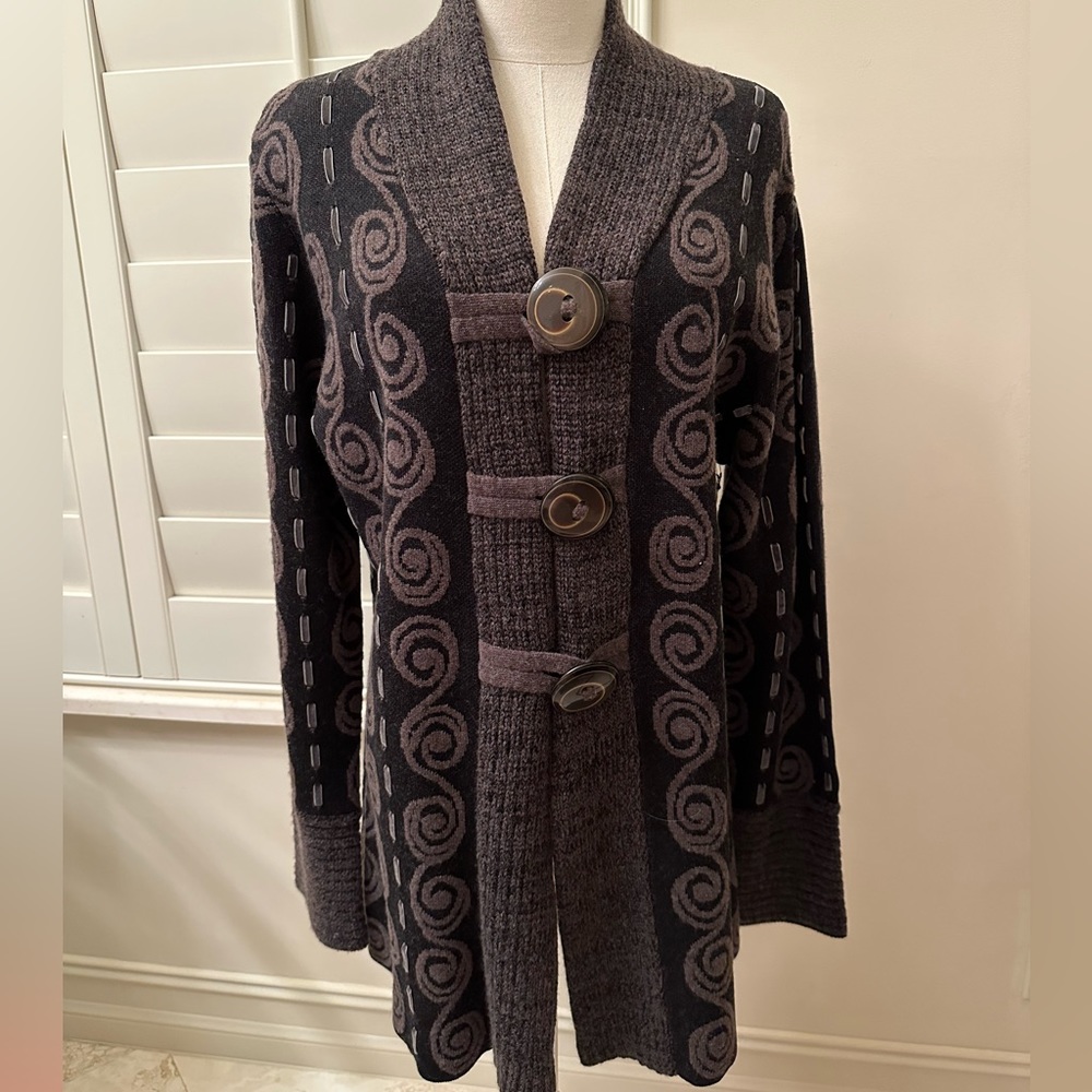 Black/grey coat sweater